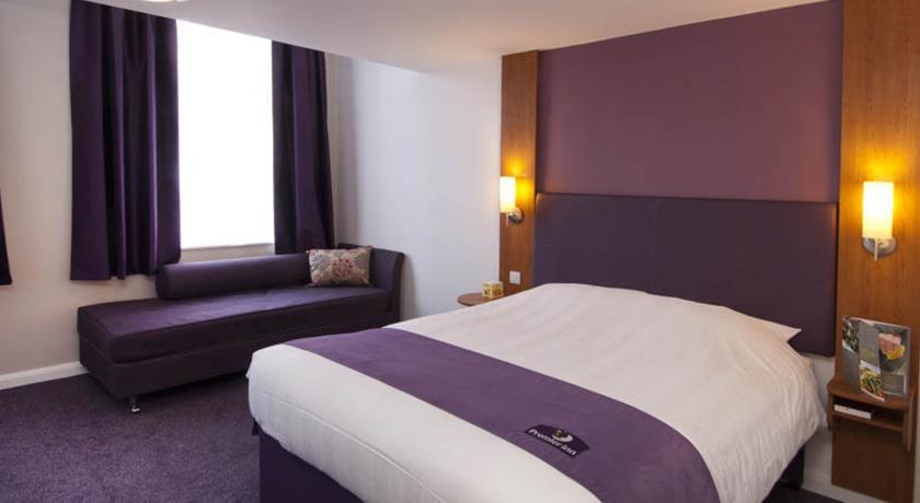 Premier Inn Chichester Zimmer foto