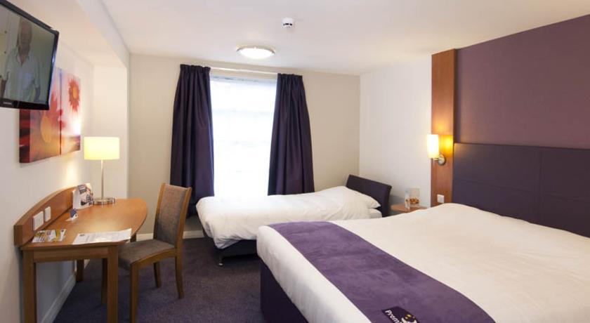 Premier Inn Chichester Zimmer foto