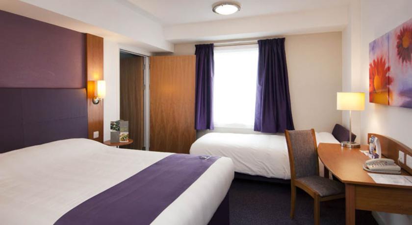 Premier Inn Chichester Zimmer foto