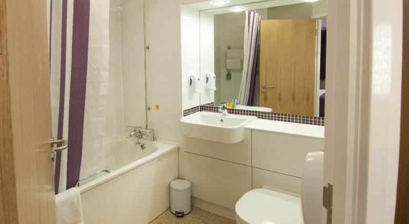 Premier Inn Chichester Zimmer foto